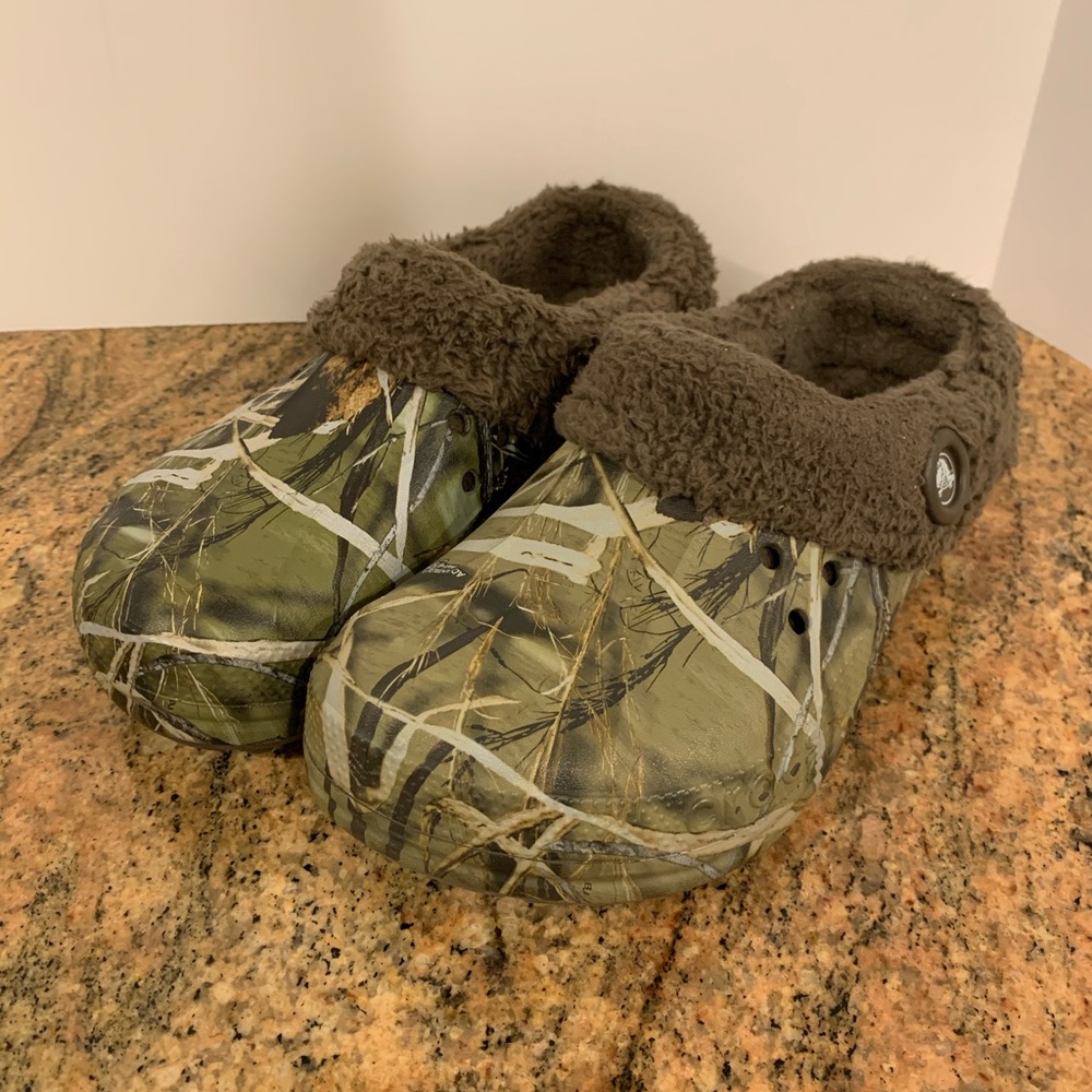 Crocs Blitzen Faux Fur Lined Camo Womens 7 Mens 5